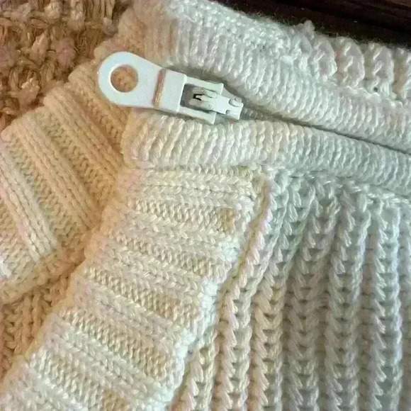 T by Talbots MULTI STRIPE CREWNECK HIGH-LOW Sweater size medium. NWOT - Picture 4 of 8